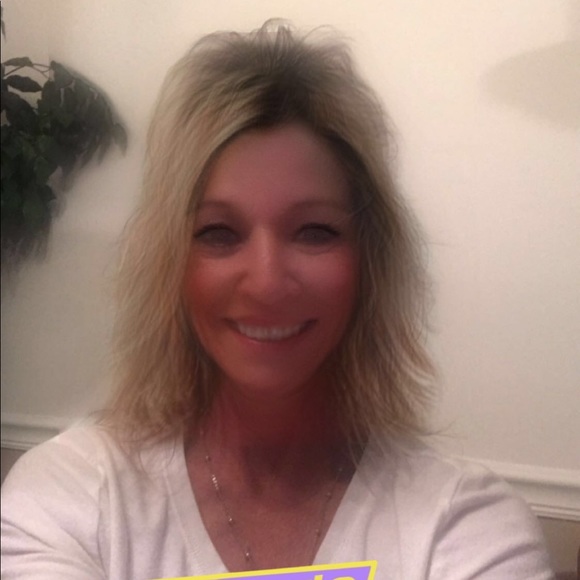 Meet your Posher, Gidget - Picture 2 of 11